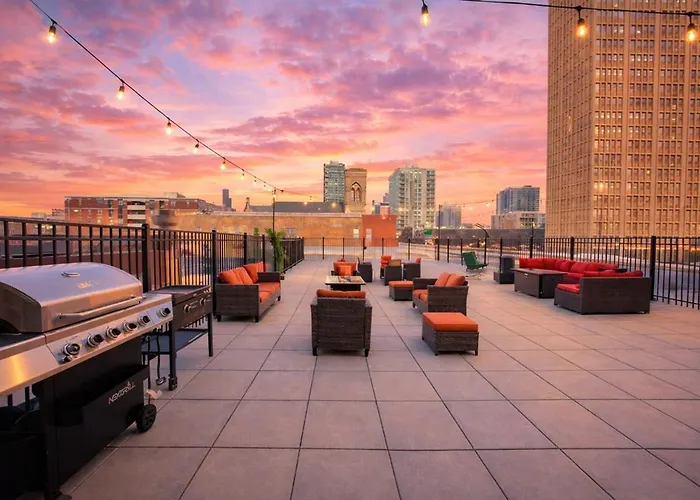 Apartamento Spacious 2br South Loop With Skyline View, Optional Parking And Gym Access Close To Mccormick Place, Grant Park, Museum Campus & Cta Lines