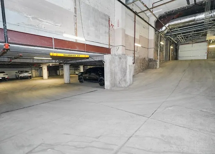 Spacious 2br South Loop With Skyline View, Optional Parking And Gym Access Close To Mccormick Place, Grant Park, Museum Campus & Cta Lines * Chicago